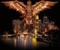 Ангел раскинула крылья над городом и защищает
