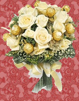 Свадебный букет из белых роз с конфетами