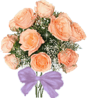 Букет из роз, обвязанный фиолетовой ленточкой