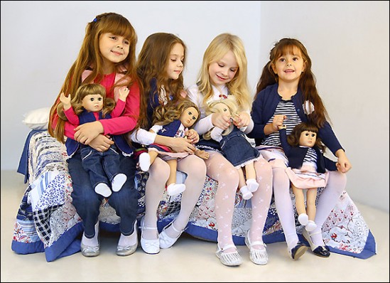 Девочки с куклами