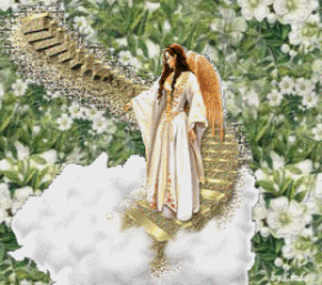 Девушка ангел спускается по ступенькам с неба